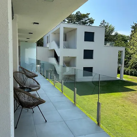 Fenyvesliget Apartament